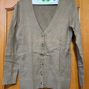 Gap vneck button down cardigan. Size XS